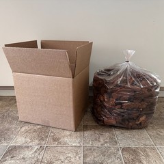 Fresh Natural Large Douglas Fir Bark (34QT) Garden Landscaping Mulch Walkways