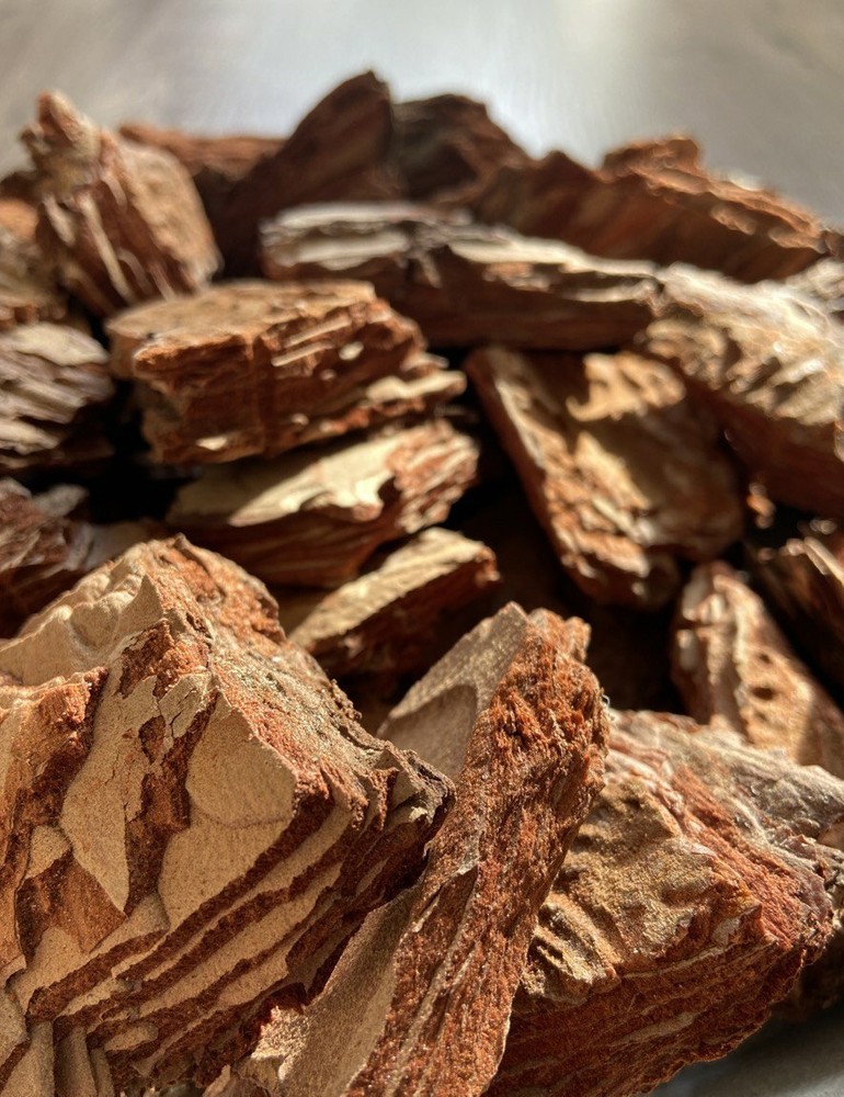Pine bark mulch, Mulch for terrarium, Pine bark for decore 1Litre (0,26 gallon)