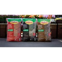 Lot of 6 Bags of Vigoro Premium Wood Shredded Bagged Mulch 2 cu. ft. per bag