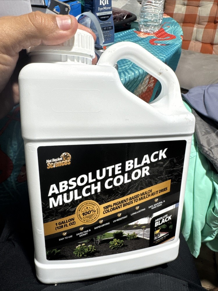 32oz Black Mulch Dye -Restores Faded Mulch, Long-Lasting Color,Cover 2,500 sq.ft