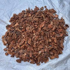 Fresh Natural Large Douglas Fir Bark (34QT) Garden Landscaping Mulch Walkways